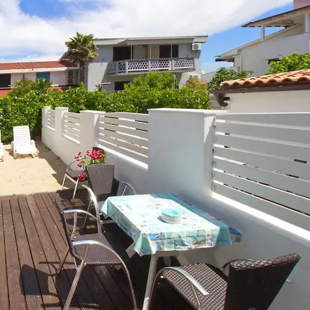 And With Parking Space Baska, Krk - 19215 Guest house Baska (Krk)