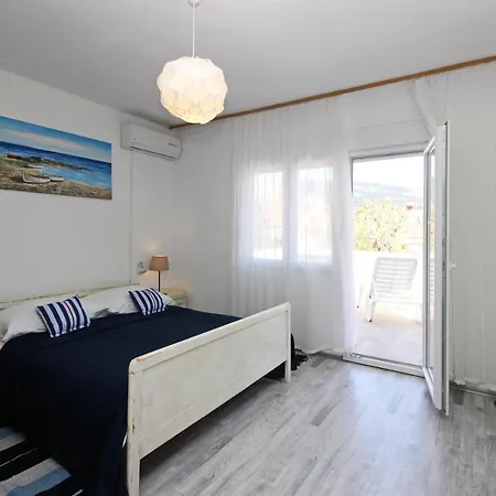And With Parking Space Baska, Krk - 19215 Guest house *